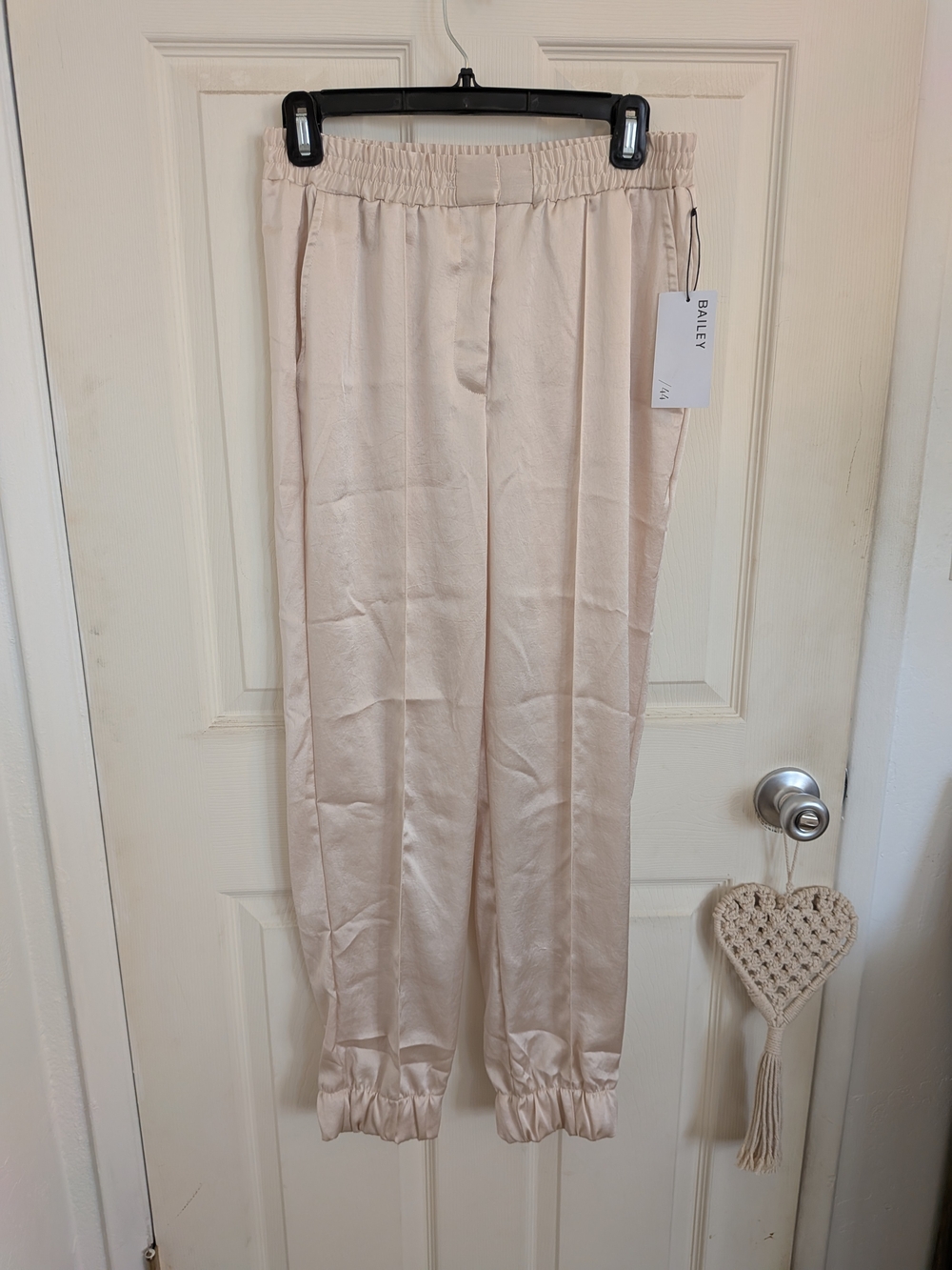 Bailey 44 Cream Elastic-Waist Satin Tapered Pants, Sz S
